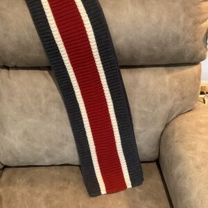 Banana Republic Wool scarl unisex like new